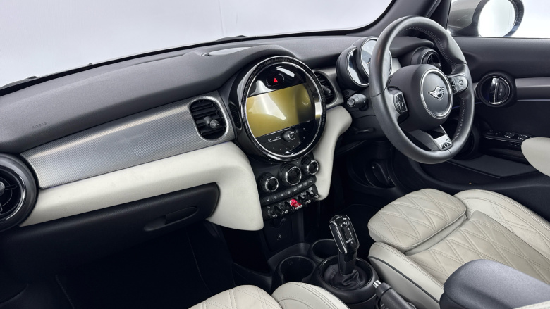 MINI Hatchback 1.5 Cooper Exclusive 5dr Auto [Nav Pack] Petrol Hatchback